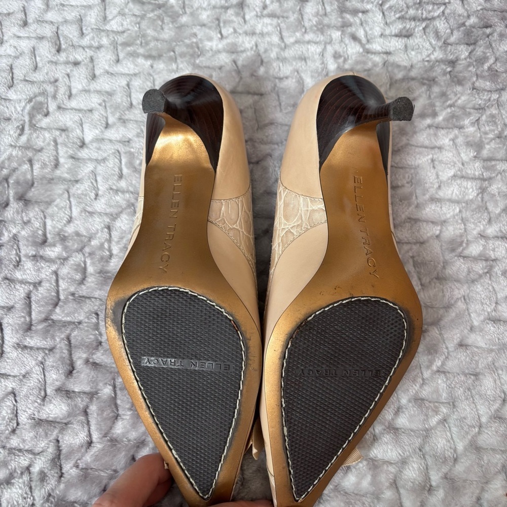 Ellen Tracy Eclipse Beige Croc-Patterned Heels - image 6